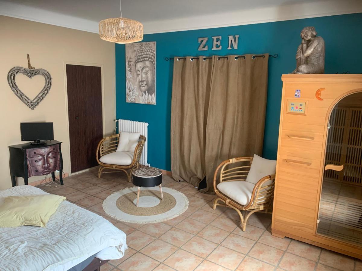 Bastide Du Bonheur Saint Donat Bed & Breakfast Greoux-les-Bains Bagian luar foto