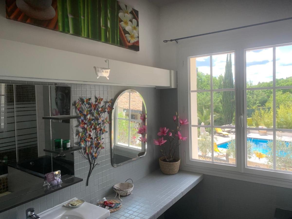 Bastide Du Bonheur Saint Donat Bed & Breakfast Greoux-les-Bains Bagian luar foto
